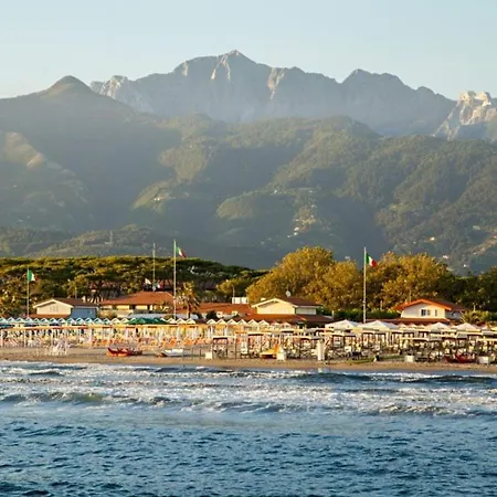 Rufus House Tatil Evi Mommio